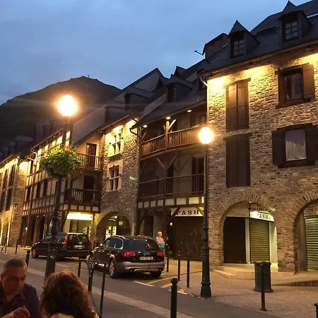 Au Chant Des Marmites Holiday home Saint-Lary-Soulan